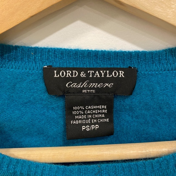 Lord & Taylor Cashmere sweater - Picture 3 of 3